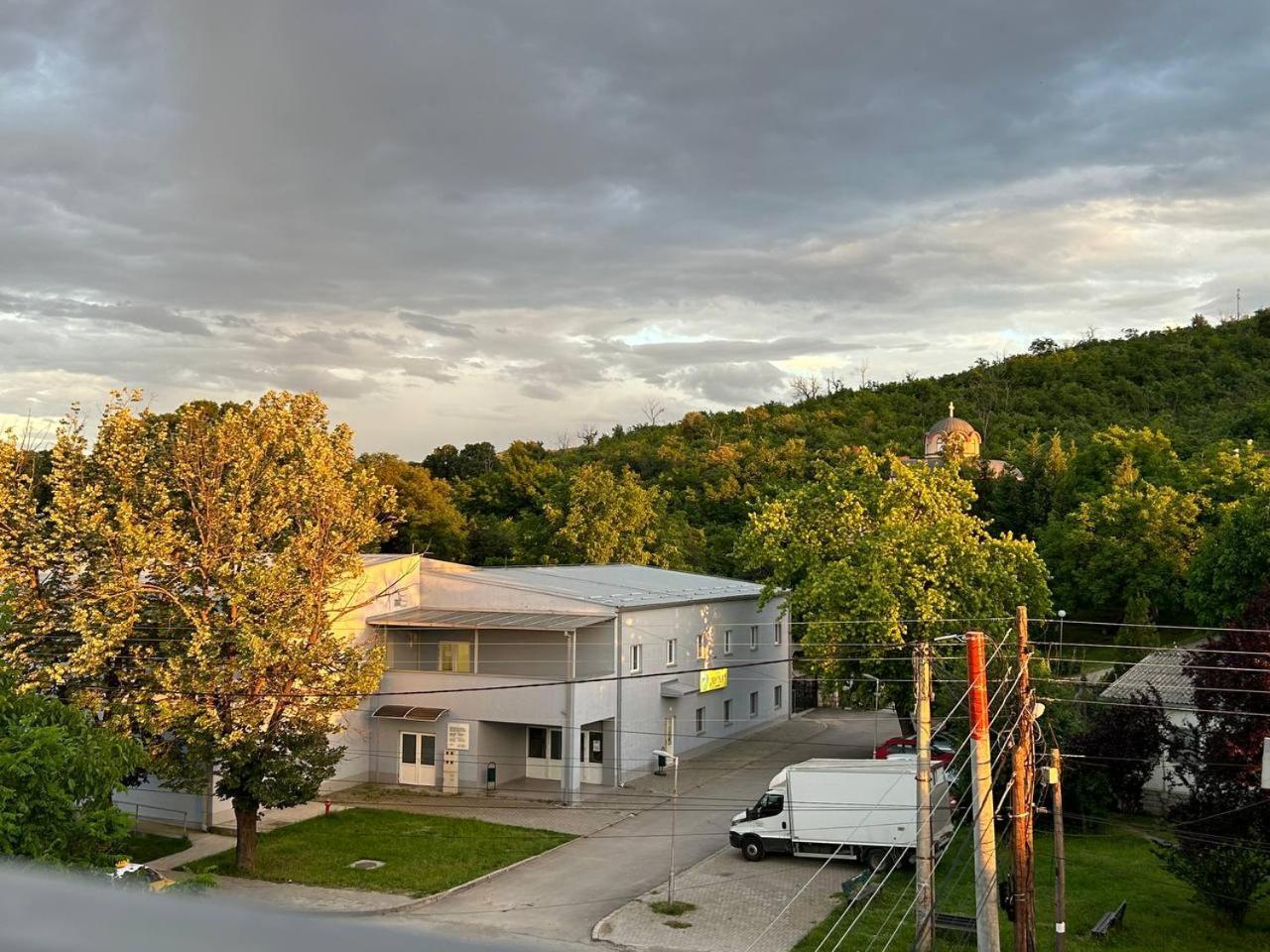 Apartment P7 *